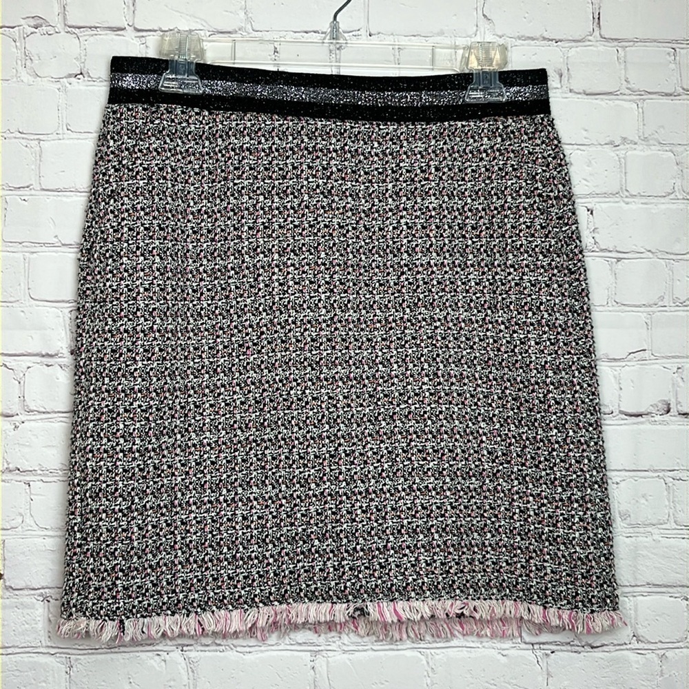 Comma, Short Tweed Boucle Skirt with Sparkly Waist